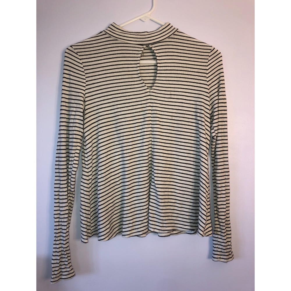 Long sleeve striped shirt